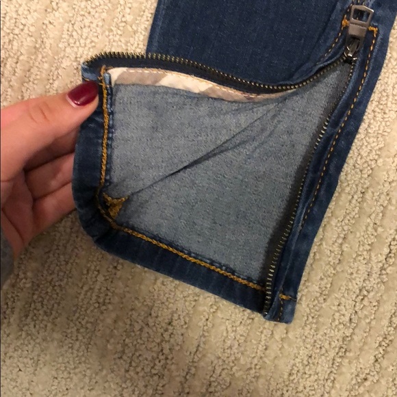 Burberry Skinny Jeans With Zippers - Picture 4 of 5